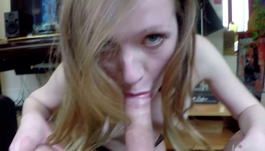 Pornobild Casting in POV mit einer französischen Debütantin