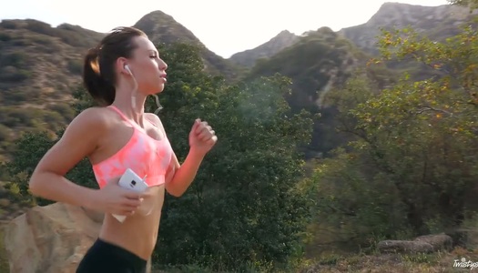 Pornobild Freundin erwischte ihren Freund beim Ficken des ziemlich heißen Babys Dillion Harper