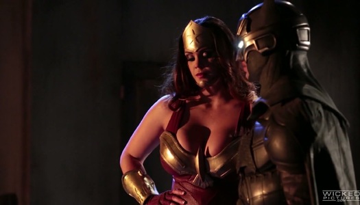 Pornobild Superman und Batman ficken die schicke Bombe Alison Tyler und spritzen auf ihre großen Brüste