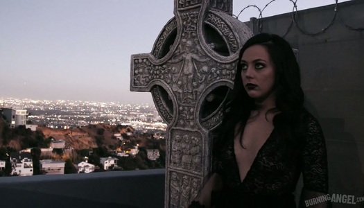 Pornobild Das tätowierte Küken Whitney Wright bekommt nach dampfendem Sex einen Schluck Sperma